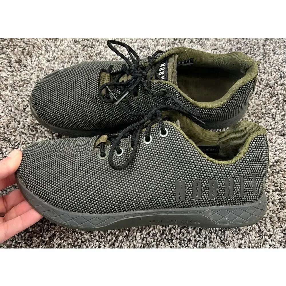 No Bull trainers women's size 9/ men's size 7.5